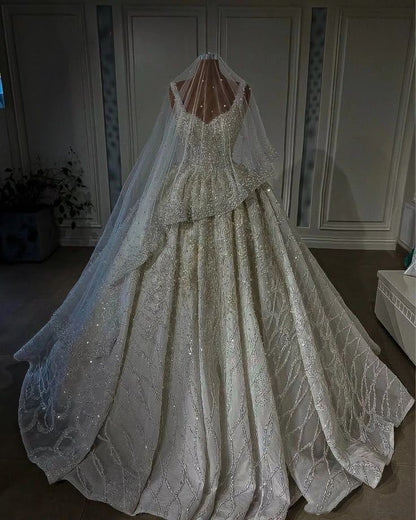 Robe de mariée de rêve à bretelles longues et paillettes blanches, robe de mariée de style féerique, B121