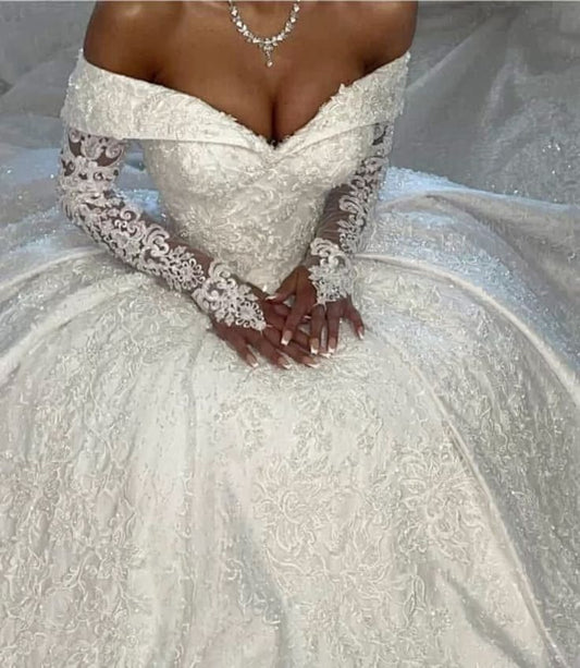 Timeless Ball Gown Portrait Long Sleeves Lace Wedding Dress Fairy Formal Wedding Dresses B136