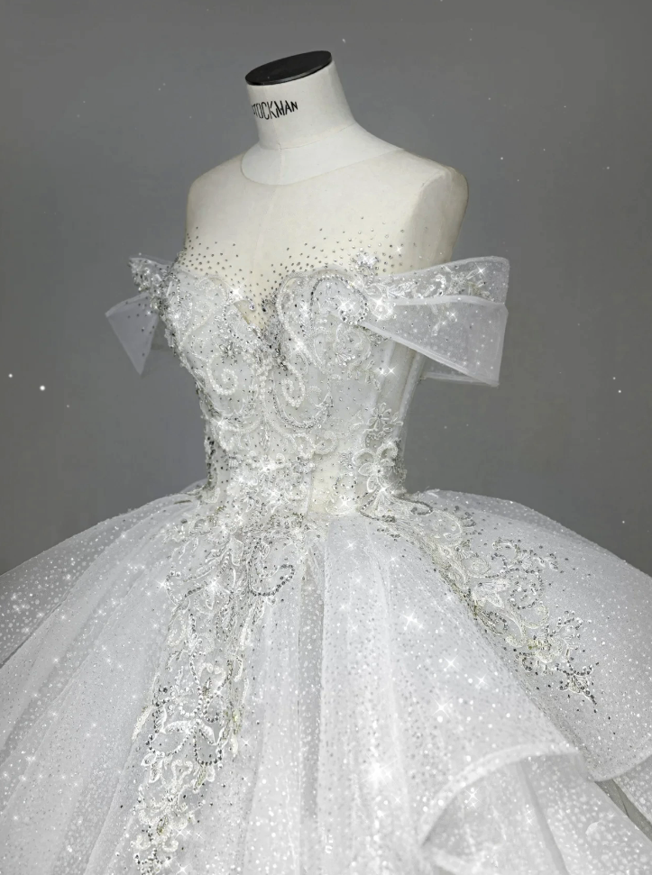 Robe de mariée blanche élégante à épaules dénudées et manches courtes, longue robe à paillettes, robe de mariée de style féerique B143