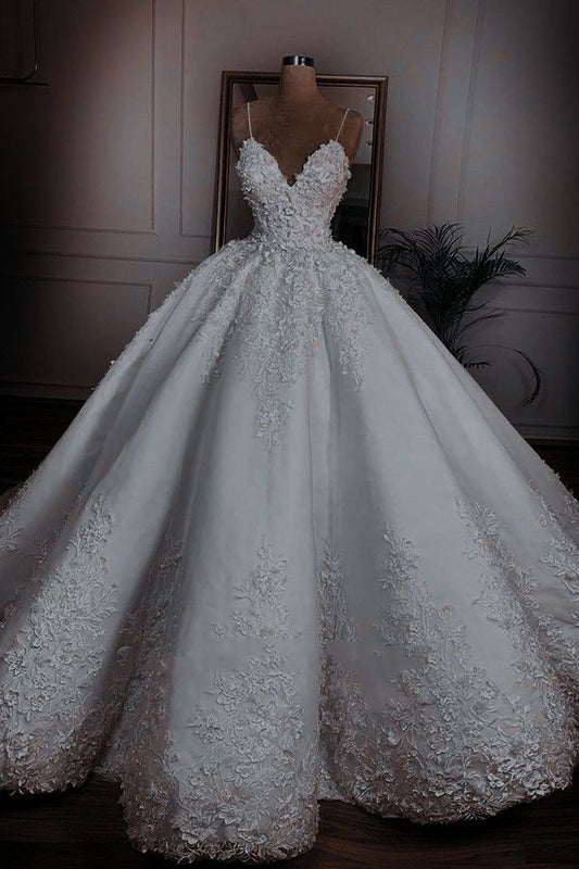 Beautiful Ball Gown Spaghetti Straps Long Lace White Appliques Wedding Dress Fairy Formal Wedding Dresses B146