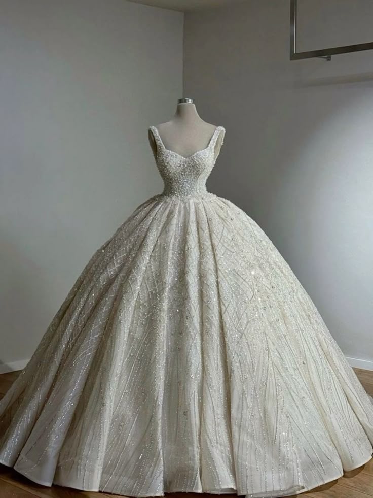 Dreamy Ball Gown Sweetheart White Sequins Beads Long Wedding Dress Fairy Formal Ruffles Wedding Dresses B155