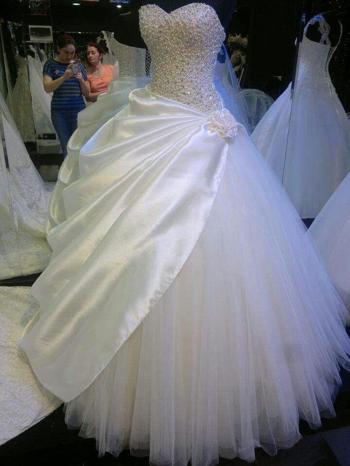 Vintage Ball Gown Sweetheart Long Beads Tulle Wedding Dress Fairytale Wedding Dresses B218