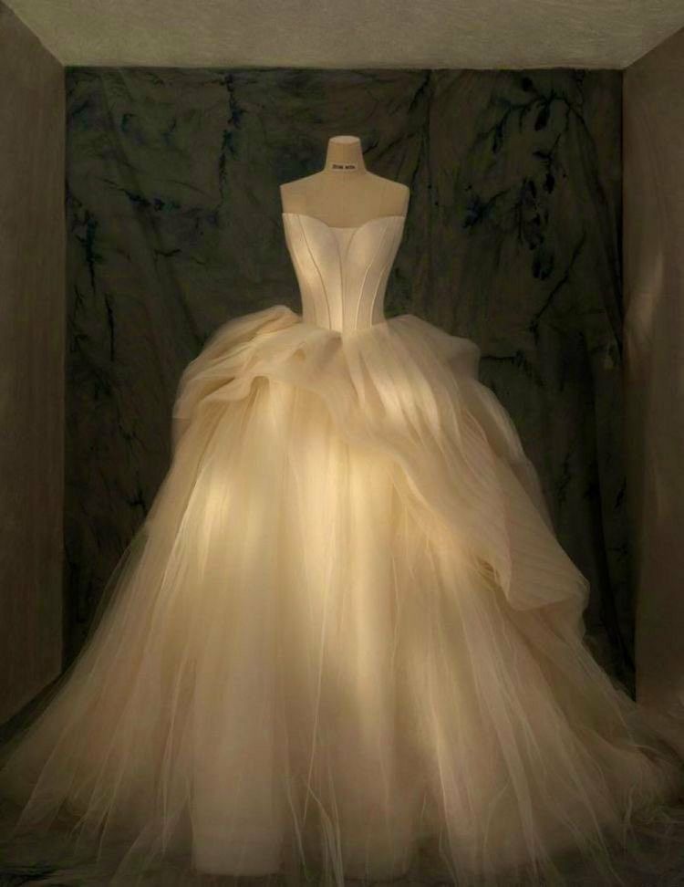 Vintage Ball Gown Sweetheart Tulle Long Wedding Dress Fairytale Formal Wedding Dresses Civil White Brides Gowns B232