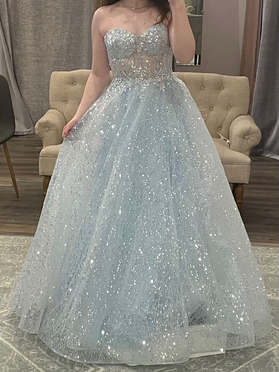 Glitzerndes Ballkleid mit Herzausschnitt und Pailletten, hellhimmelblau, Ballkleider, Inspiration, Ballkleid, Prinzessin, Abschlusskleid B301