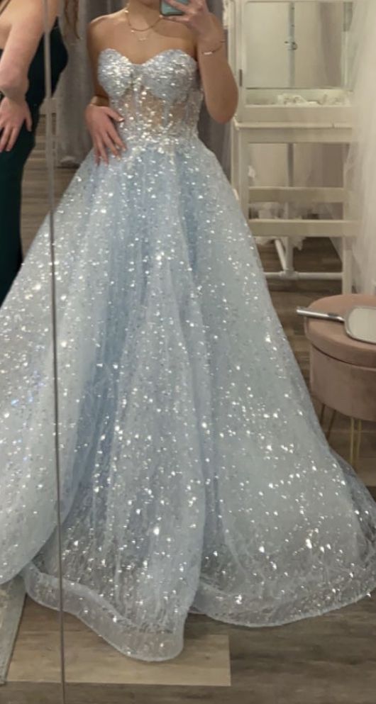 Glitzerndes Ballkleid mit Herzausschnitt und Pailletten, hellhimmelblau, Ballkleider, Inspiration, Ballkleid, Prinzessin, Abschlusskleid B301