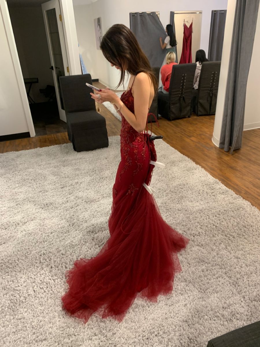 Sexy Meerjungfrau Spaghettiträger Burgunder Spitze Tüll Ballkleider Inspiration Ballkleid Prinzessin Abschlussballkleid B355