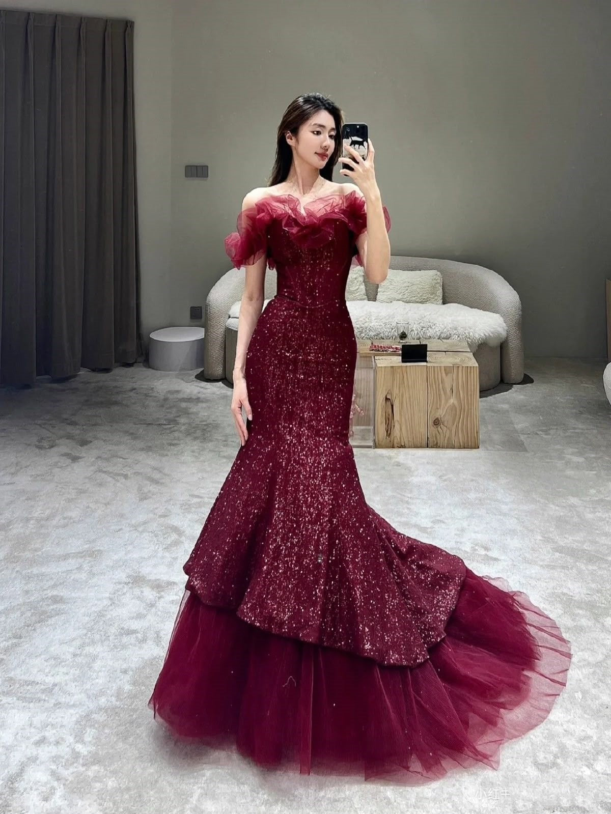 Elegante Meerjungfrau Off The Shoulder Burgunder Tüll Lange Ballkleider Inspiration Trendy Abendkleider Formelles Ballkleid B342