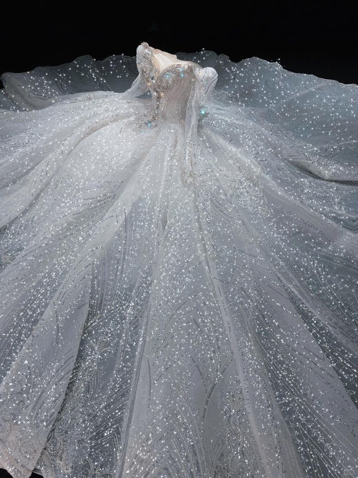 Dreamy Ball Gown Off The Shoulder White Sequins Long Sleeves Wedding Dress Fairy Formal Wedding Dresses B40
