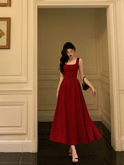Sexy A-Linie Square Neck Satin Burgunderrot Ballkleider Inspiration Einfaches Abschlusskleid B459