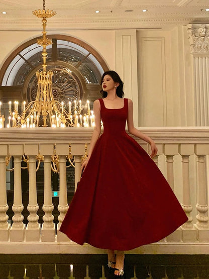 Sexy A-Linie Square Neck Satin Burgunderrot Ballkleider Inspiration Einfaches Abschlusskleid B459
