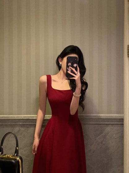 Sexy A-Linie Square Neck Satin Burgunderrot Ballkleider Inspiration Einfaches Abschlusskleid B459