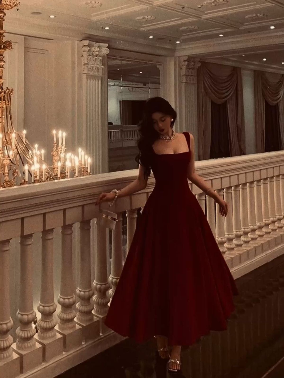 Sexy A-Linie Square Neck Satin Burgunderrot Ballkleider Inspiration Einfaches Abschlusskleid B459