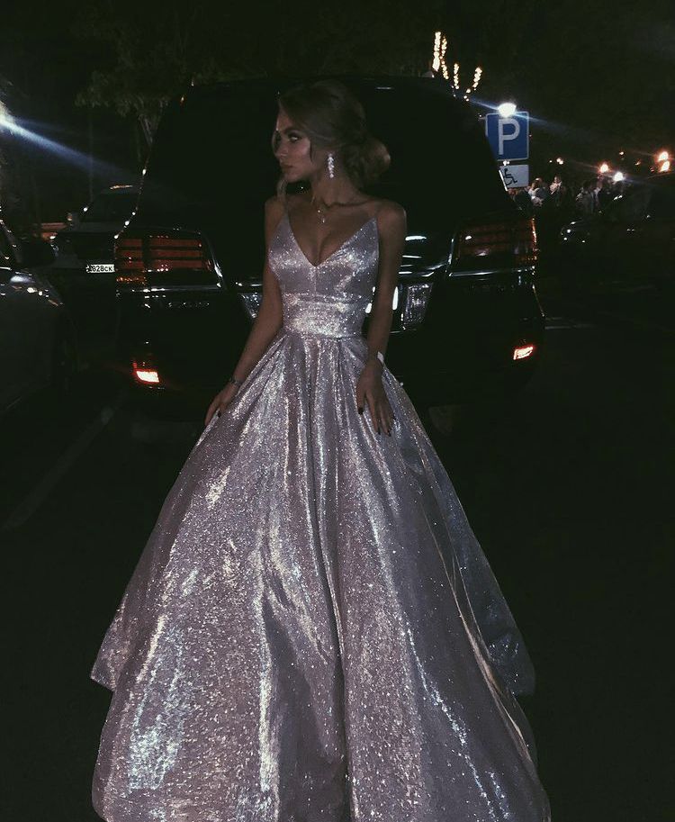 Bescheidenes Ballkleid mit Spaghettiträgern und Pailletten, Ballkleider, Partykleid, Prinzessinnen-Abschlusskleid, B463