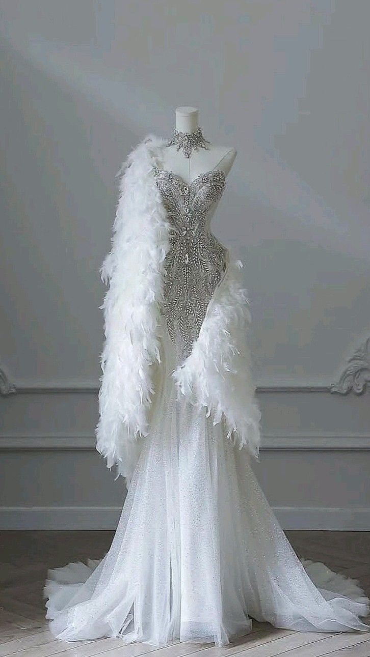 Robe de mariée sirène blanche longue en tulle, décolleté en cœur, tenue de soirée féerique B47