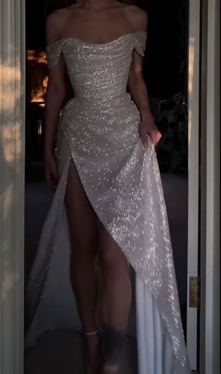 Robe fourreau intemporelle à épaules dénudées et paillettes blanches, longue robe de bal fendue, tenue de soirée, d'anniversaire, de remise de diplôme, B509
