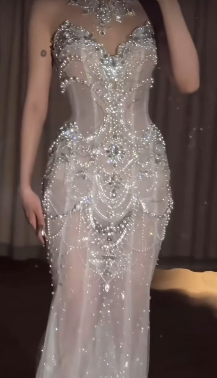 Verträumtes Meerjungfrau-Brautkleid mit Rundhalsausschnitt und langem Tüll und Pailletten, Fee, formelle Brautkleider B53