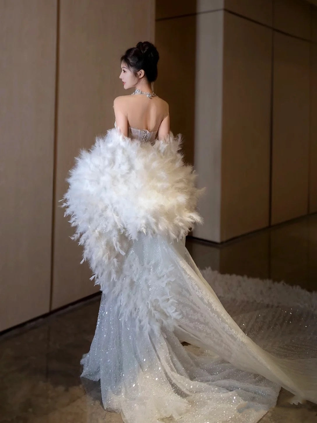 Verträumtes Meerjungfrau-Brautkleid mit Rundhalsausschnitt und langem Tüll und Pailletten, Fee, formelle Brautkleider B53