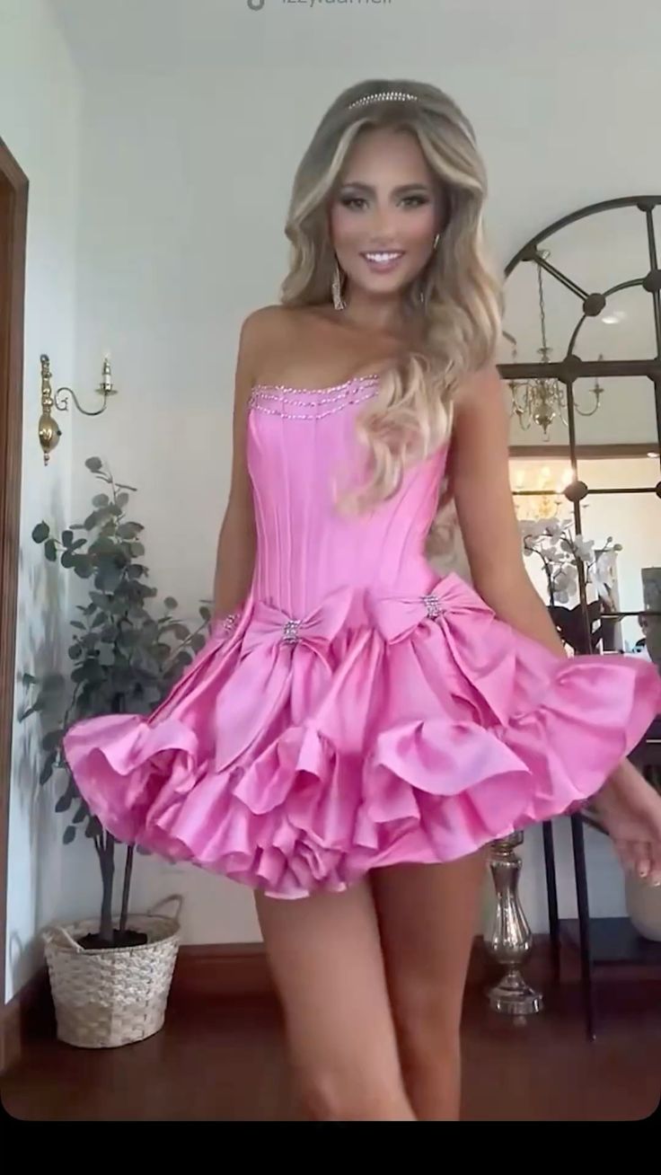 Robe de bal tendance sans bretelles en satin rose, courte, pour 16e anniversaire, robe de cocktail pour les étudiants de première année, B675
