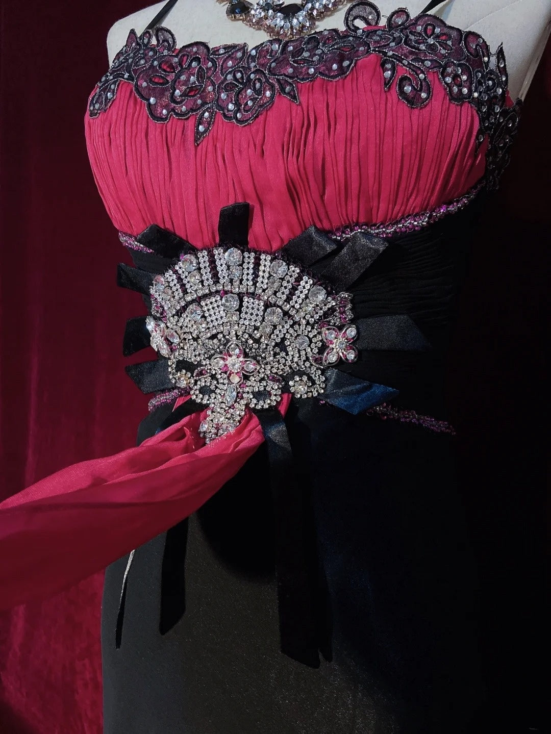 Belles robes de bal sirène à fines bretelles en mousseline rose et noire avec perles, longues tenues de soirée N3396