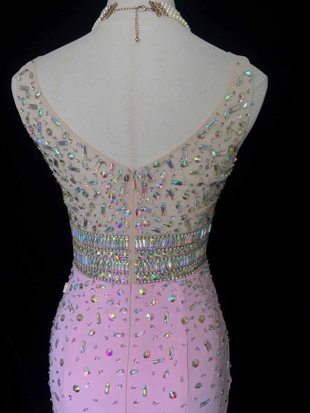 Trendige Abschlussballkleider Inspiration Meerjungfrau V-Ausschnitt Silberne Perlen Gala Chiffon Perlen Vintage Abendkleid N3185