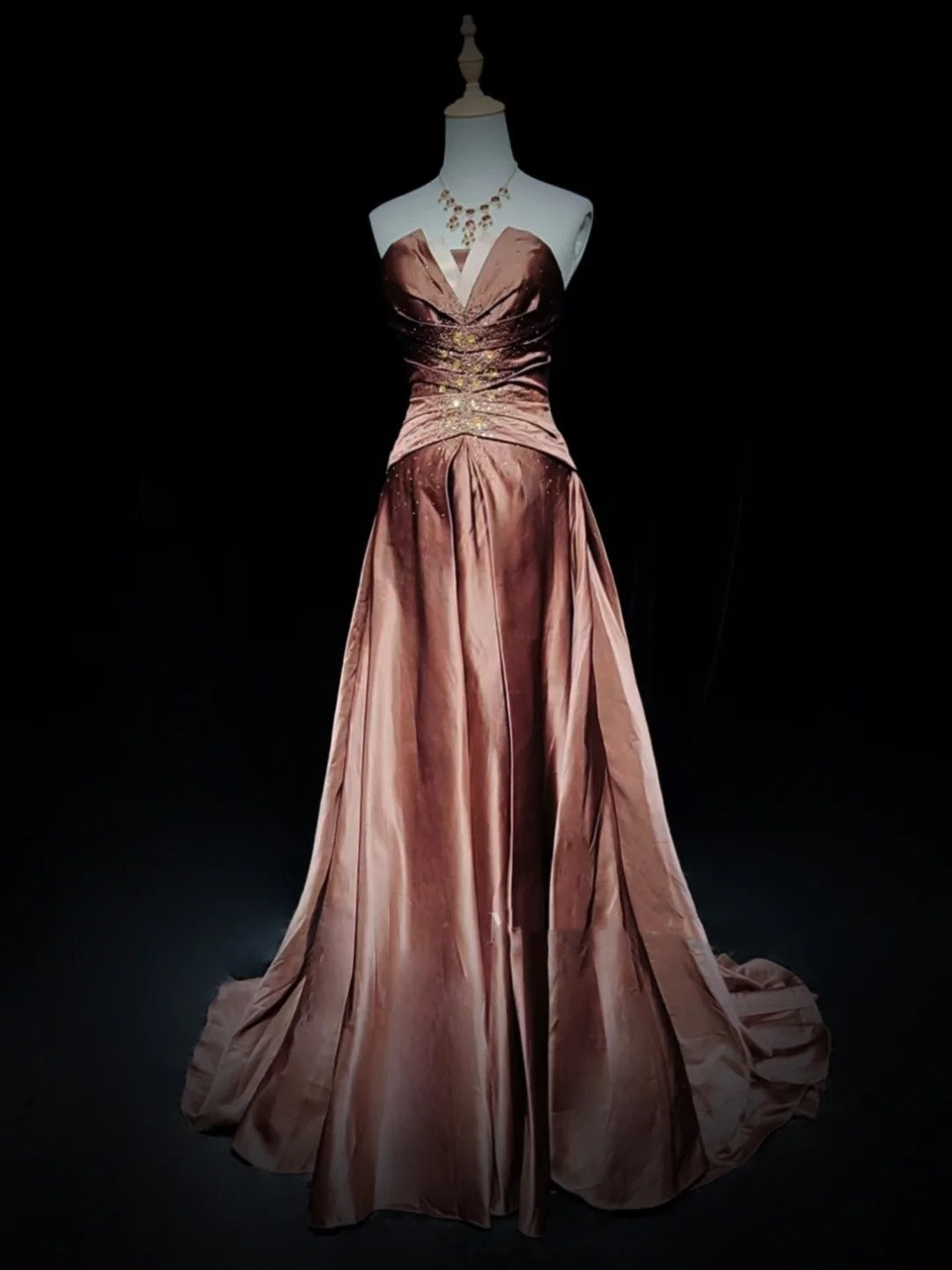Wunderschöne Abschlussballkleider Inspo Ballkleid Sweetheart-Ausschnitt Satin mit Perlen Schokoladenbraun Damen Abendkleid N3187