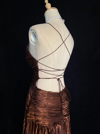 Trendige Ballkleider Inspiration Meerjungfrauen-Spaghettiträger Schokoladen-Gala Satin Rückenfrei Mit Umhang Formelle Kleider N3189