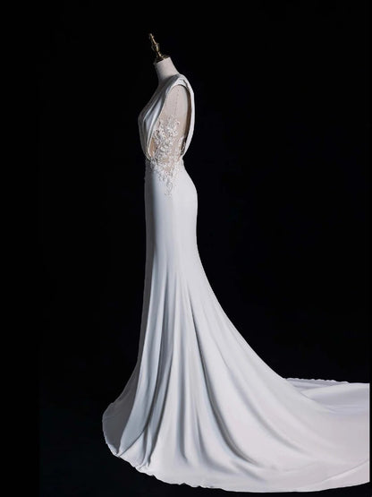 Schlichtes Meerjungfrauen-Brautkleid mit V-Ausschnitt, ärmellos, aus weißer Spitze, Satin, märchenhaft, Herbst-Brautkleid N544