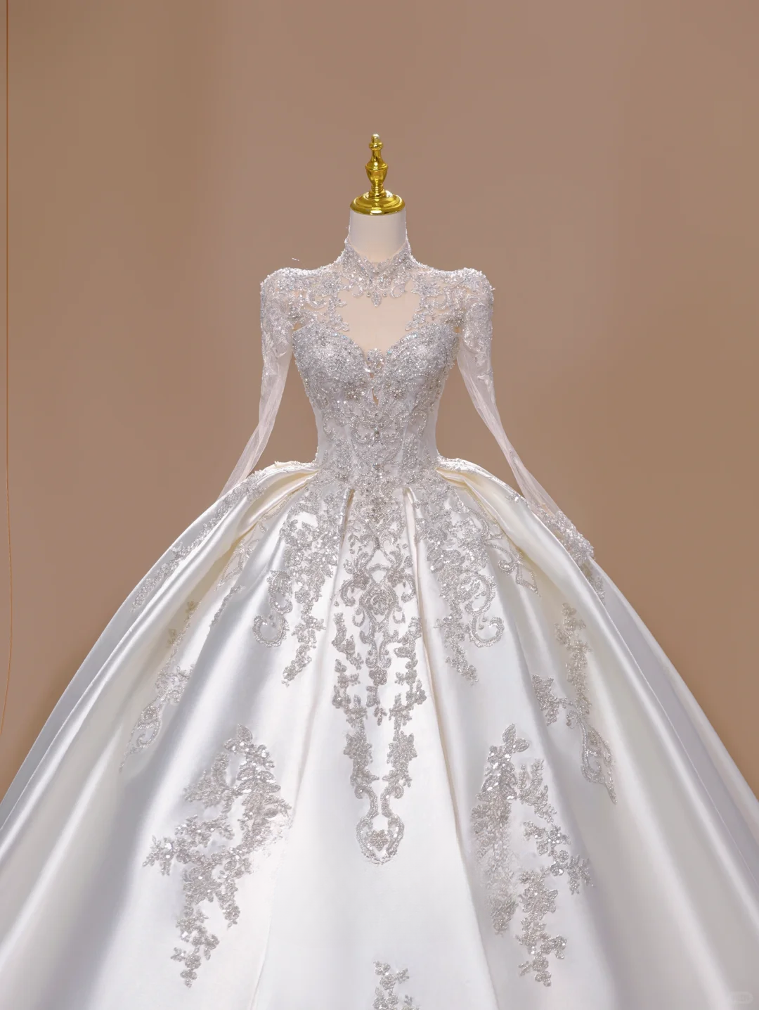 Dreamy Ball Gown High Neck Silver Sequin Appliques Long Wedding Dress Beautiful Formal Cute Wedding Dresses DH2811