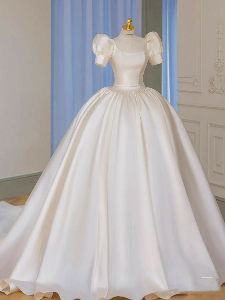 Simple Ball Gown Square Neck White Satin Wedding Dress With Sleeves Fairytale Autumn Wedding Dresses RB2832
