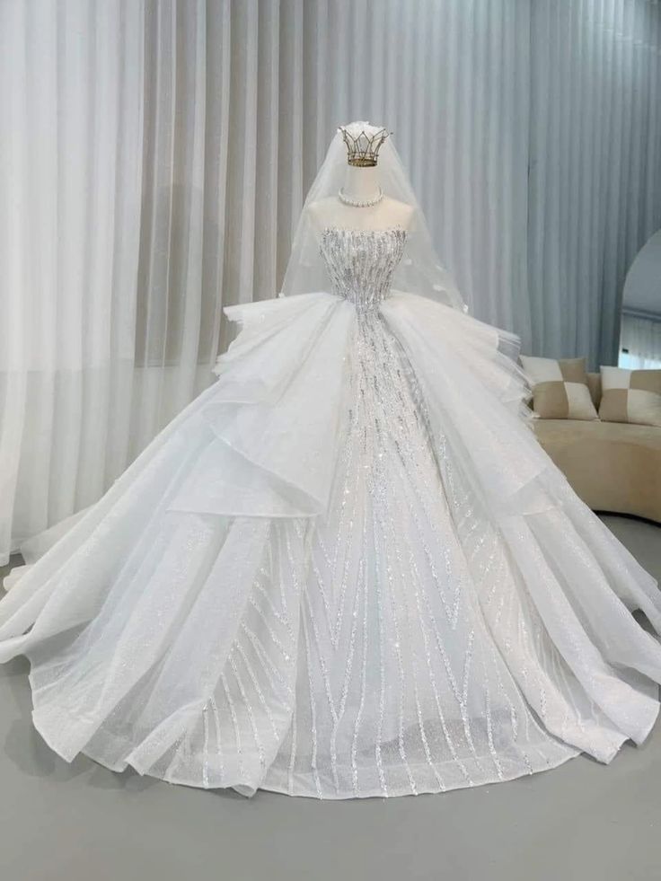 Sparkly Ball Gown Strapless Sequins Silver Beads Wedding Dress Styles Long Fairytale Brides Gown Wedding Dresses Ideas RB2860