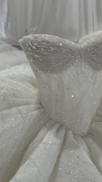 Robe de mariée blanche à paillettes, col en cœur, coupe ajustée, robe de bal brillante, longue, idées de robes de mariée, DH2877