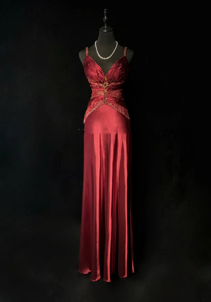 Robes de bal vintage en satin rouge bordeaux coupe trapèze à fines bretelles avec plis, longue robe de soirée années 60 N2602