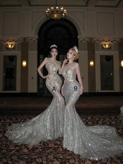 Luxuriöses Brautkleid im Meerjungfrauenstil mit perlenbesetztem Oberteil und silbernen Pailletten, figurbetontes Brautkleid Nr. 77