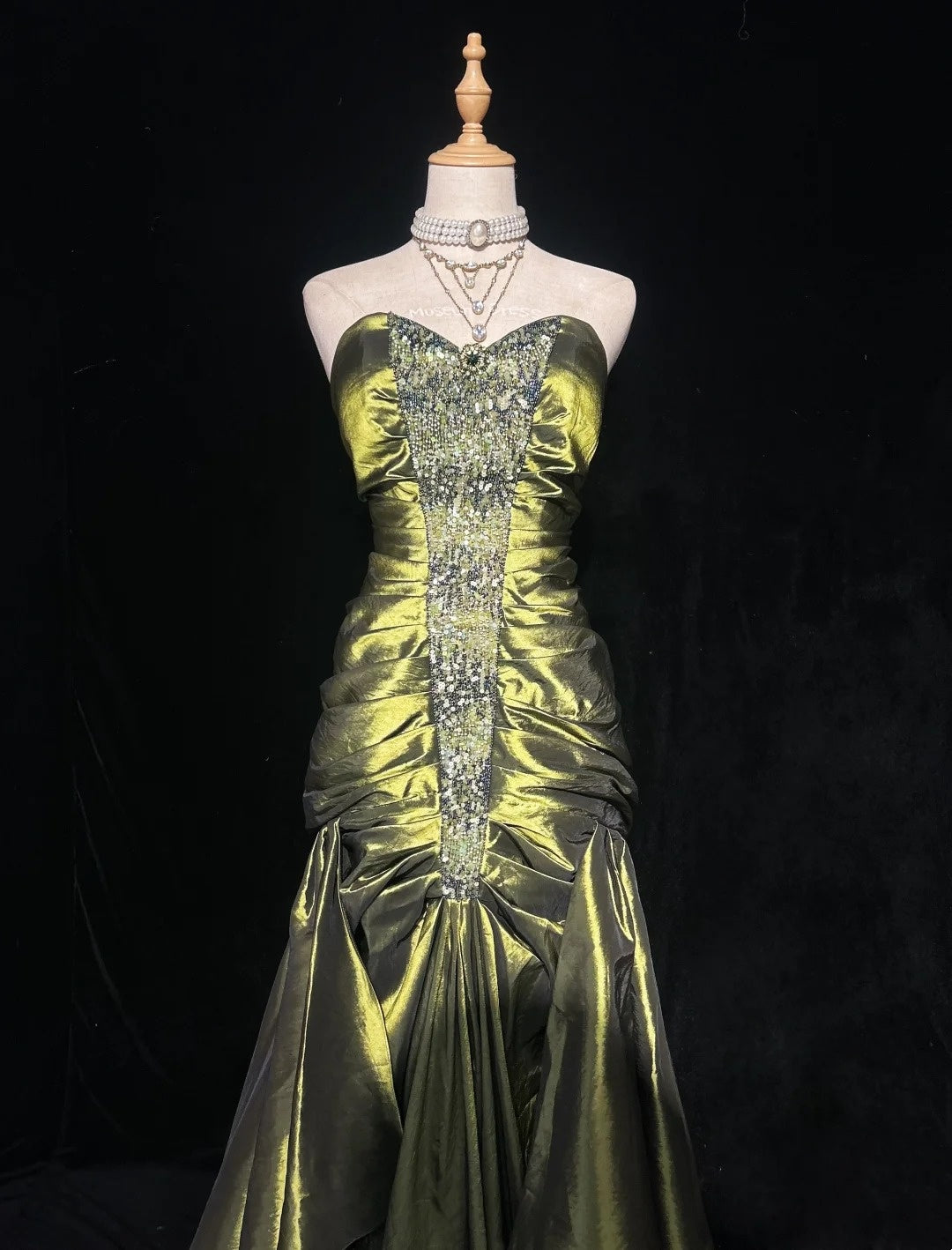 Retro Ballkleid Abschlussball Vintage Kleider Meerjungfrau Sweetheart Olivgrün mit Perlen Lang Festliches Kleid N2319