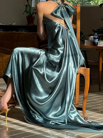 Robe de bal élégante en satin bleu, coupe trapèze modeste, col haut, dos nu, pour anniversaire et soirée N4105