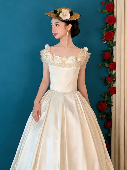Vintage Wedding Dresses Ball Gowns Square Sleeveless With Flowers Summer Garden Wedding Dress N4090
