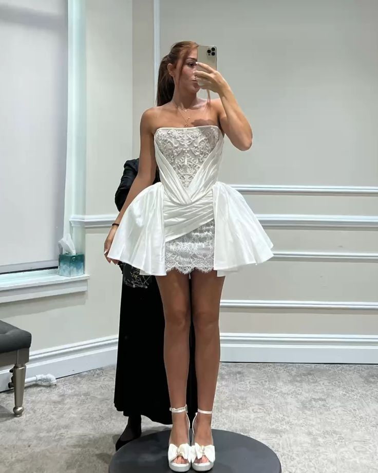 Unique Wedding Dresses Sheath Strapless White Short With Lace Short Length Summer Garden Wedding Dress N4093