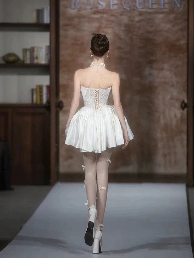 Unique Wedding Dresses Sheath Strapless White Short With Lace Short Length Summer Garden Wedding Dress N4093