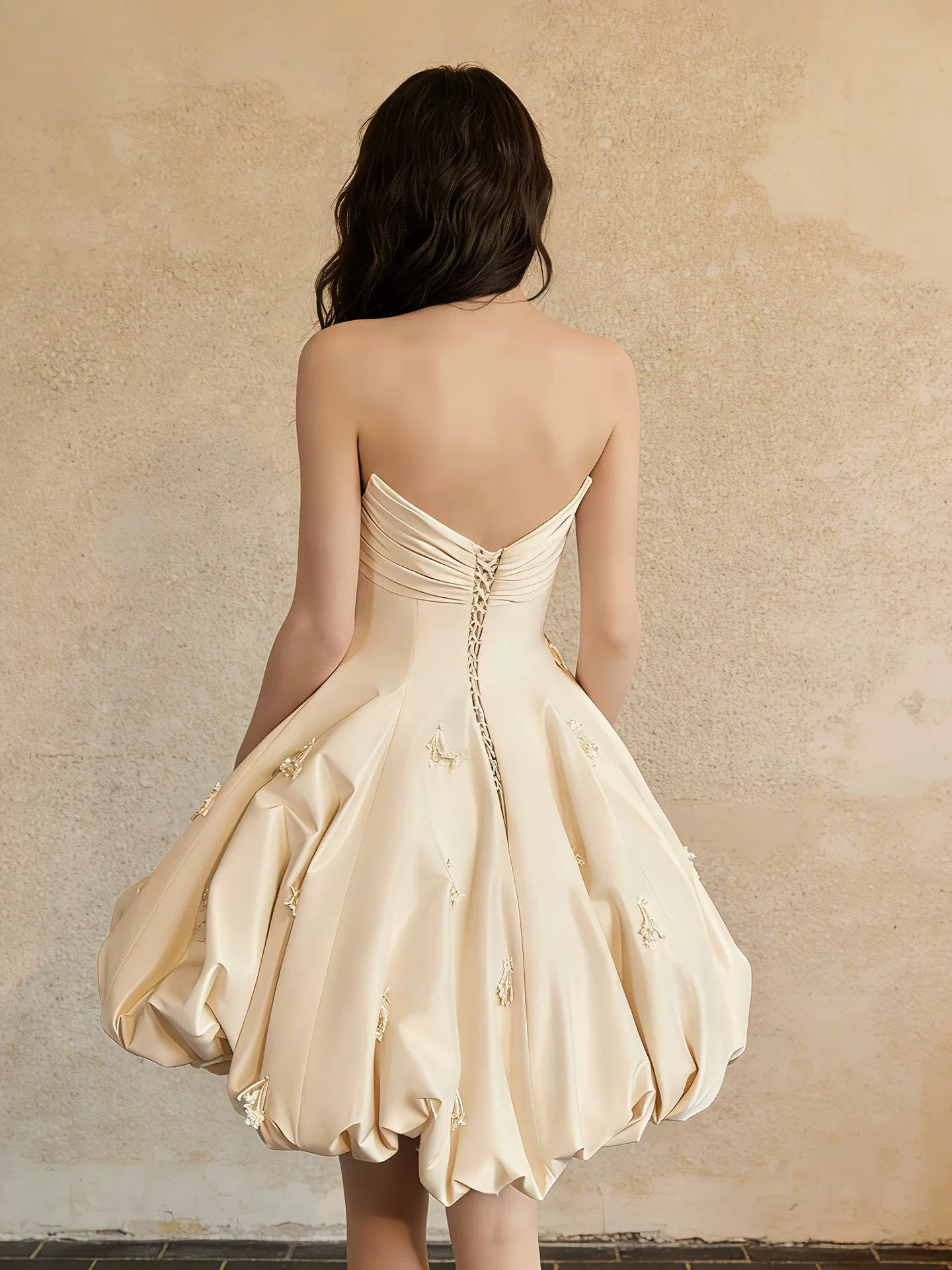 Sexy Ballkleid Sweetheart Gelb Satin Kurz Mini Partykleid Cocktail Homecoming Kleider N4094