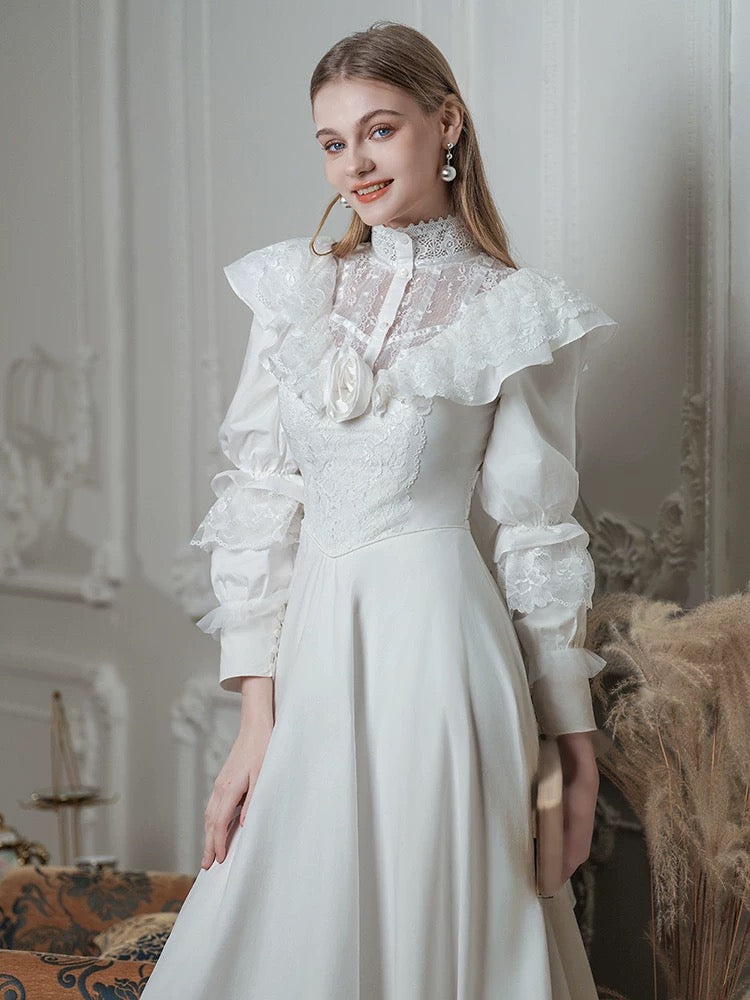 Vintage Wedding Dresses A Line High Neck With Sleeves Lace Floor Length Summer Garden Wedding Dress N4098
