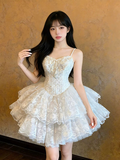 Robe de bal courte blanche en dentelle à fines bretelles pour cocktail, soirée, retour au lycée N4100