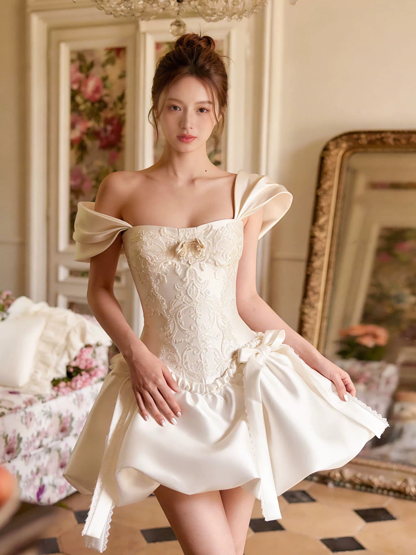 Princess Wedding Dresses Ball Gown Square Neck With Sleeves Short Mini Summer Garden Wedding Dress N4101