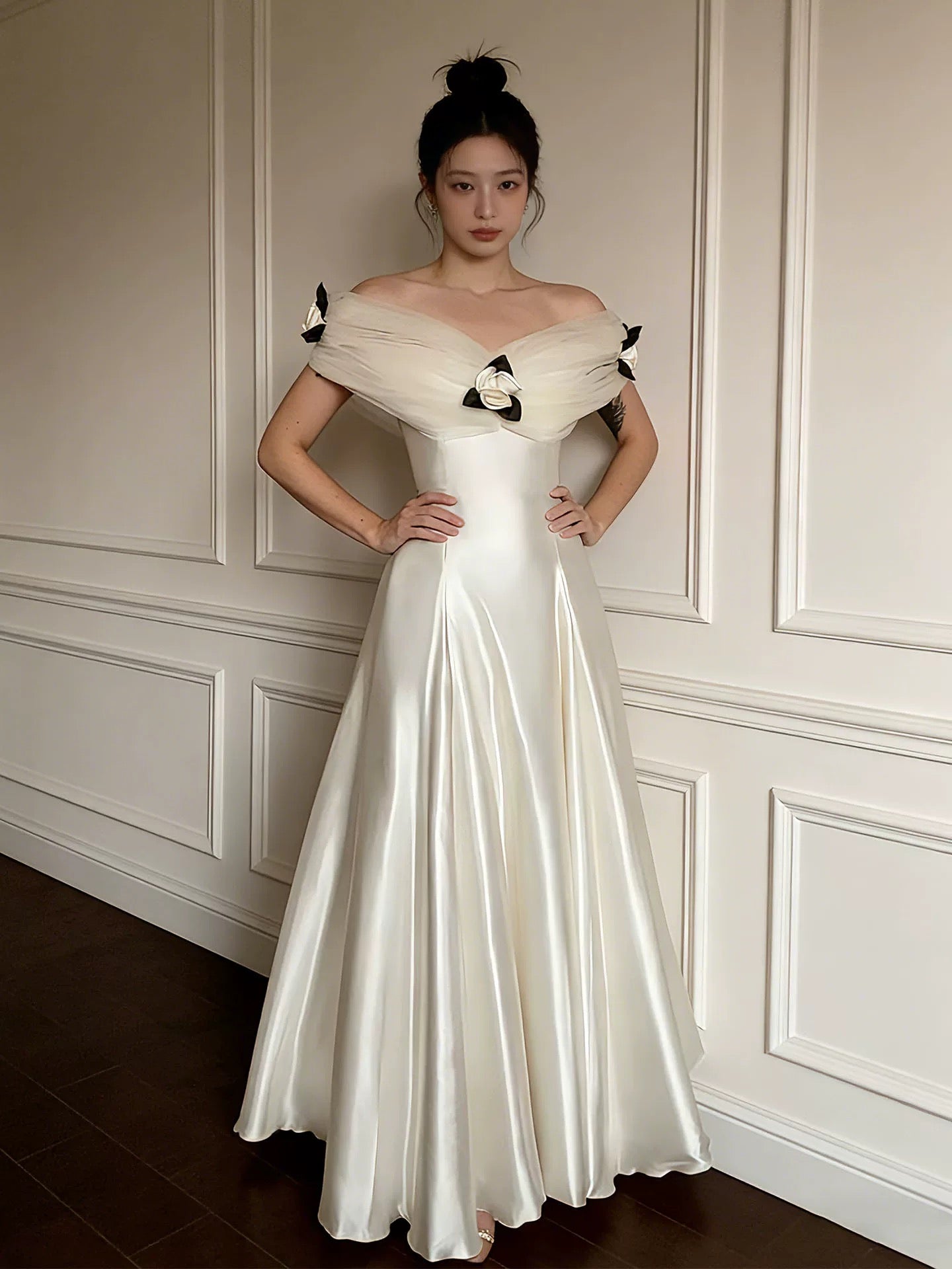 Robes de mariée romantiques, épaules dénudées, en satin blanc, pour mariage d'été, N4268