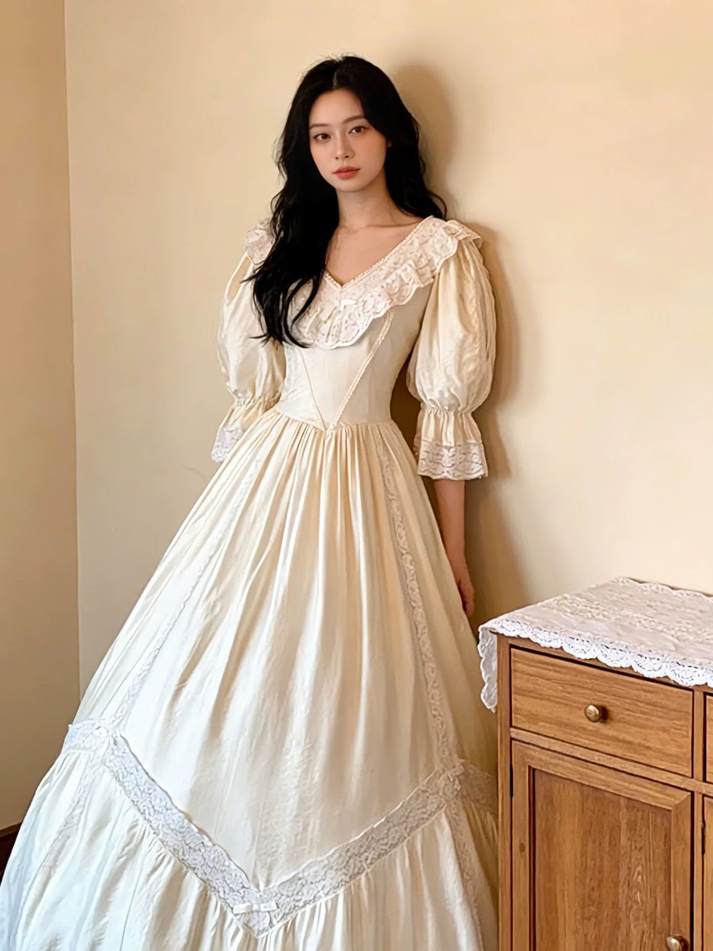 Timeless Wedding Dresses Ball Gowns V Neck Long Sleeves Lace Summer Wedding Dress N4275