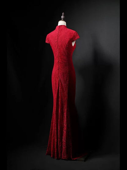 Atemberaubendes Meerjungfrau-Abendkleid mit hohem Halsausschnitt, kurzen Ärmeln, Spitze und langer Schleppe für Damen N4279