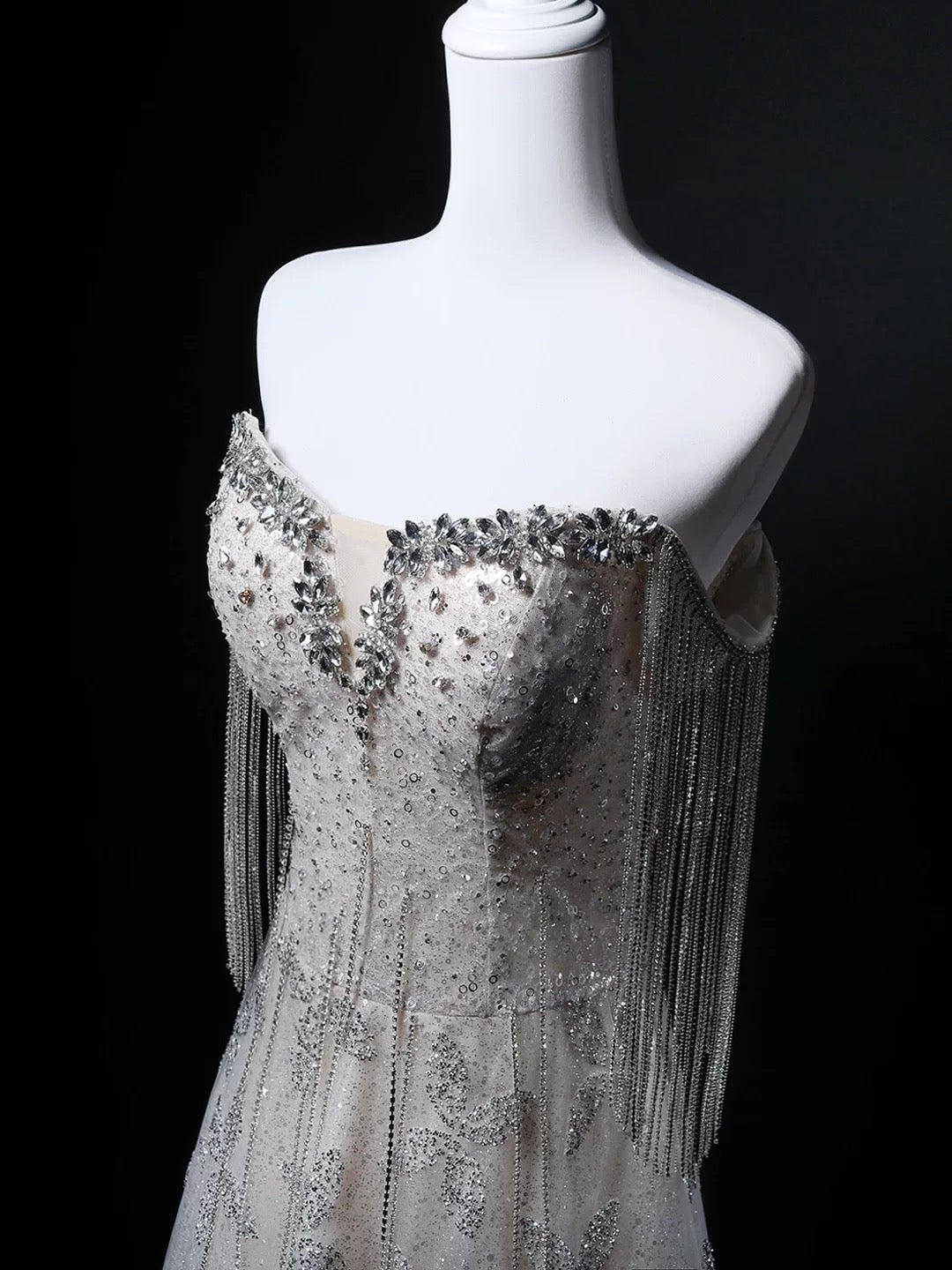 Funkelndes Ballkleid Trägerlos Pailletten Grau Geburtstag Mit Perlen Elegant Outfit Formelle Abschlussballkleider N4145