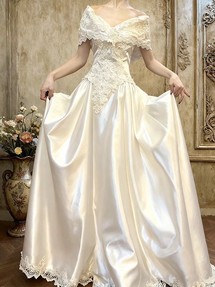 Vintage A line Off The Shoulder With Short Sleeves Lace Satin Summer Brides Dress White Wedding Dresses RB3711