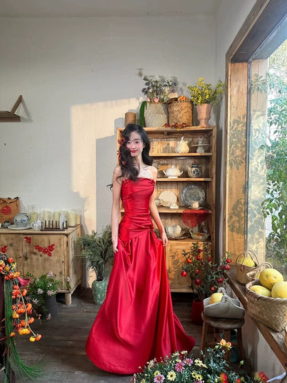 Modeste Robe de Bal Longue Sirène en Satin Rouge sans Bretelles Élégante pour 18ème Anniversaire N4167