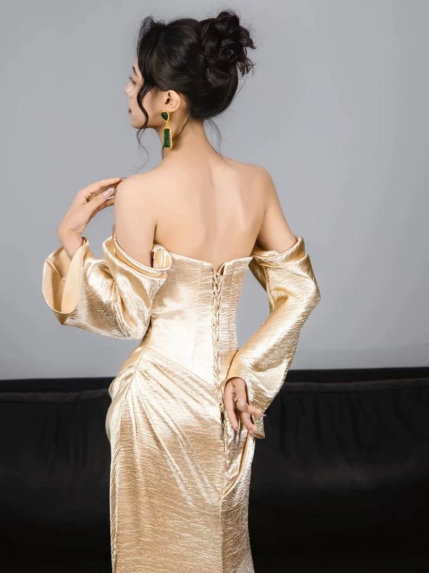 Unique Women's Mermaid Off The Shoulder Gold Satin With Sleeves Date Night Outfits Semi Formal Prom Wedding Guest Dresses RB5268