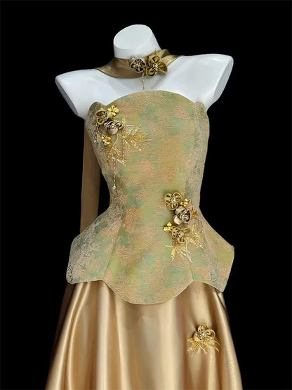 Robe de soirée longue trapèze sans bretelles en satin doré, style années 80, sans manches, pour bal de promo N2024